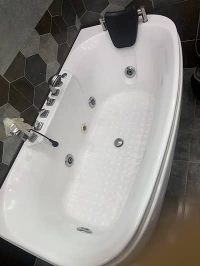 Bath tub jacoozi