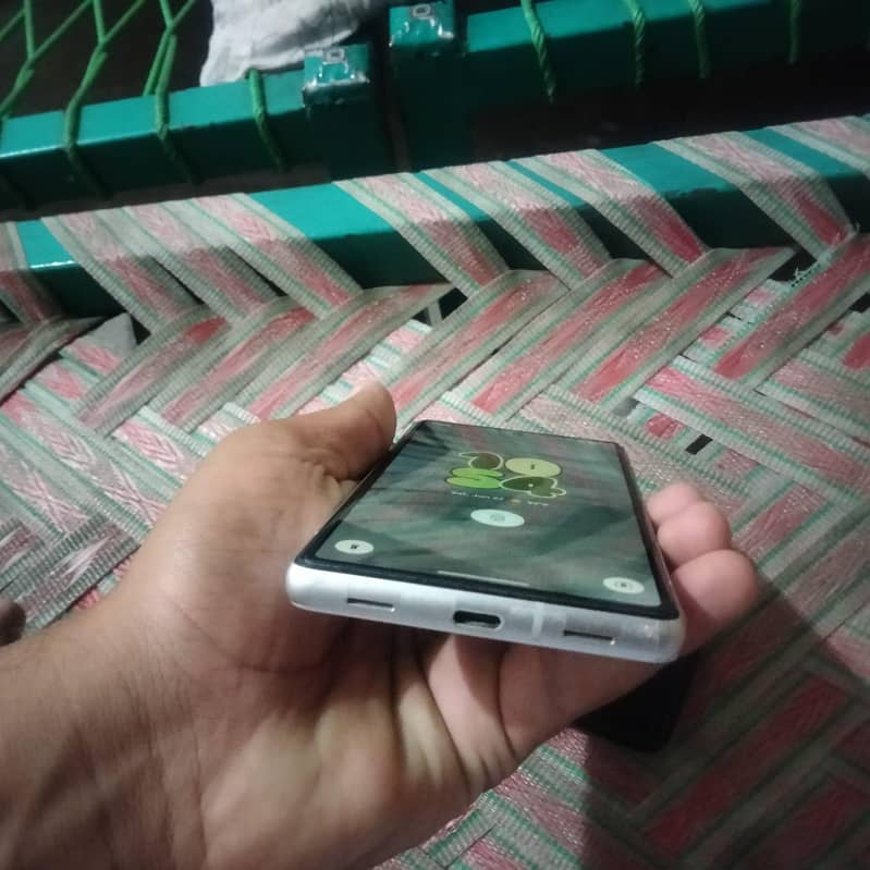 Google Pixel 7a 4