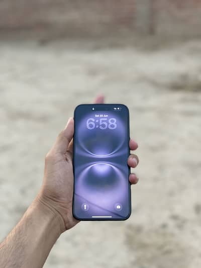 Apple iPhone 16 Plus | 100 bh | 4 month sim time