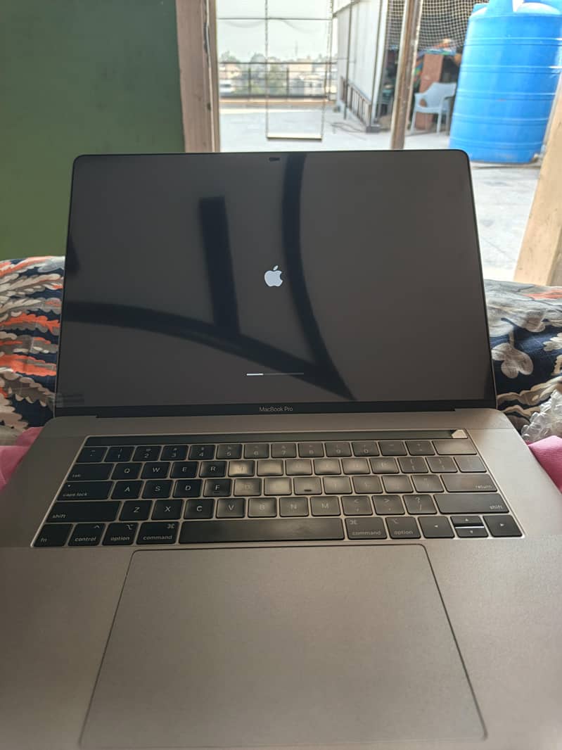 MacBook with accessories 0