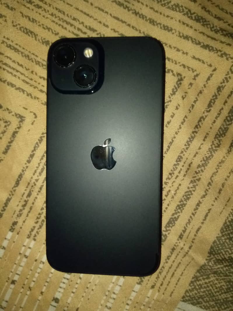 Apple iPhone 13 1