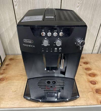 DeLonghi Magnifica Bean To Cup Coffee Machine Black