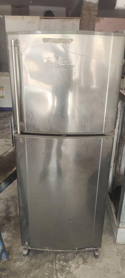 Dawlance fridge ok condition double door demand 45000