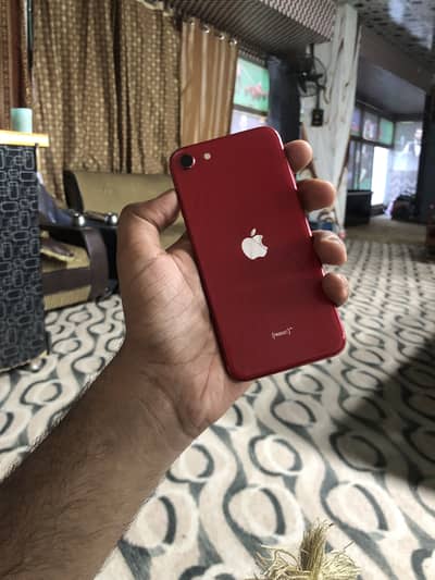Apple iPhone SE