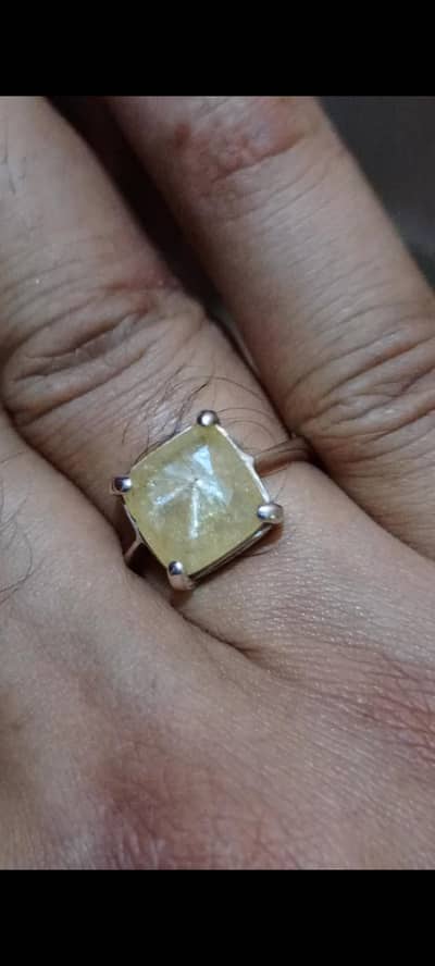 Ceylon Pukhraj yellow sapphire plus (Trapiche Star)