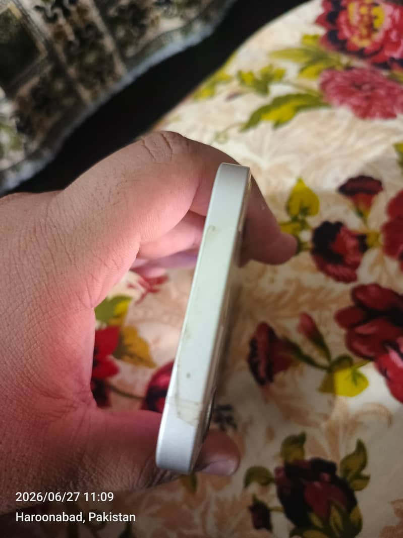 Apple iPhone 12 2