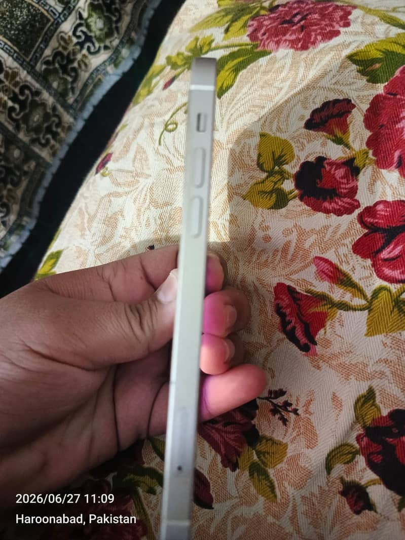 Apple iPhone 12 5