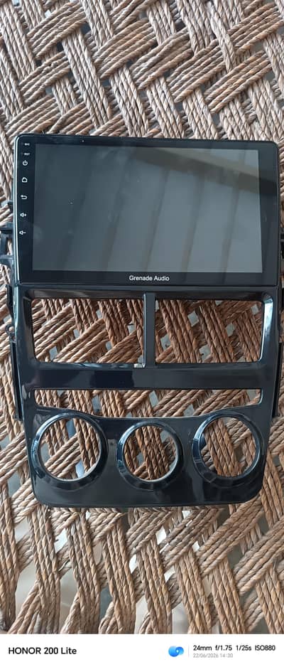 Toyota Yaris 1.3 android system with Pannel