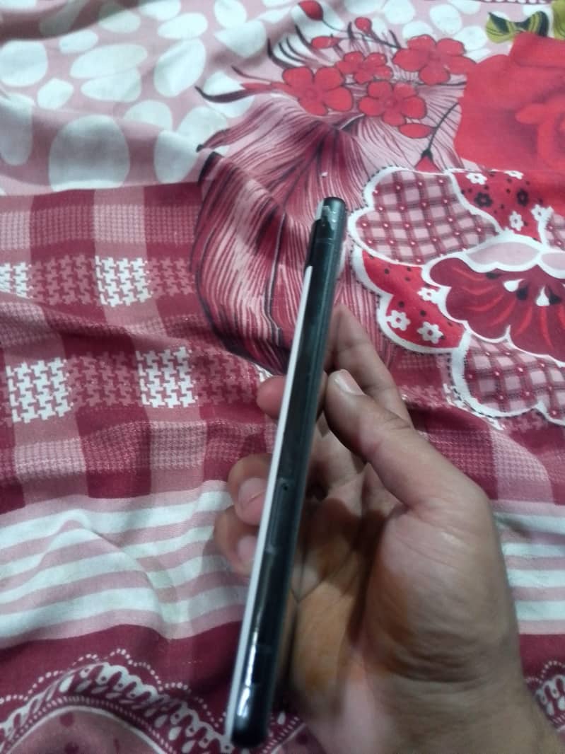 Google Pixel 6a 1