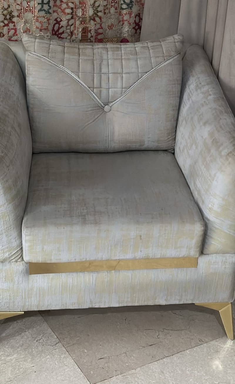 Sofa set 0