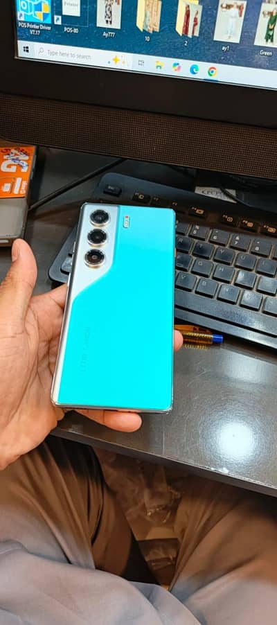 Tecno CAMON 40 Pro