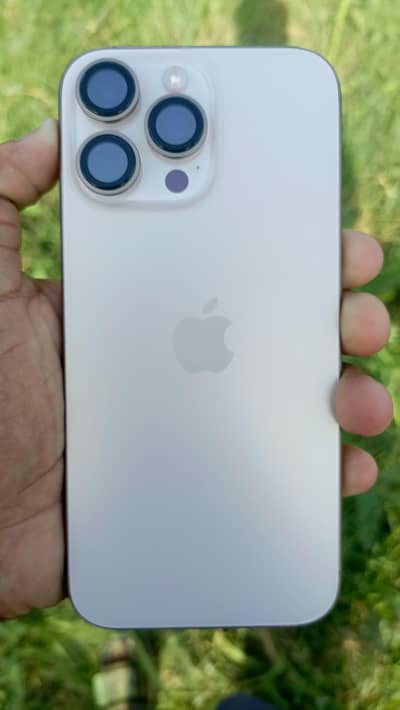 Apple iPhone 16 Pro Max