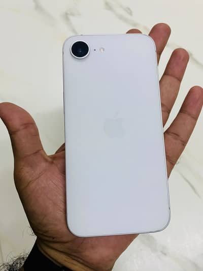 iPhone 16e starlight 256gb PTA Approved
