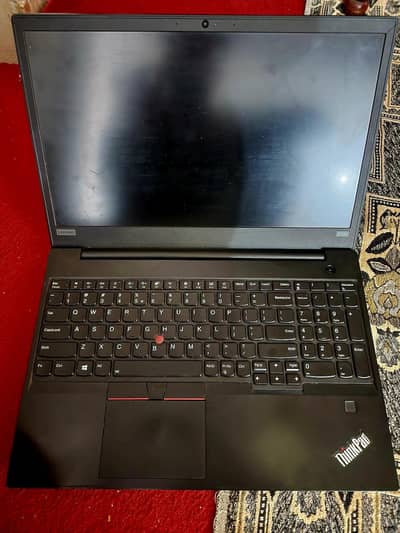 Lenovo ThinkPad E590 Core i5 8th Gen + 8GB ram DDR4 & Lenovo bag