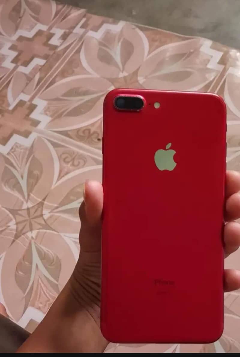 Apple iPhone 7 Plus 0