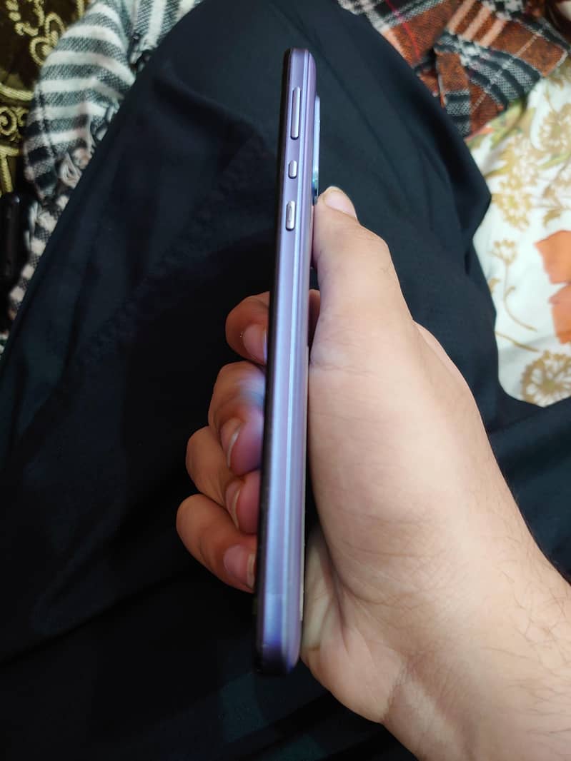 Sharp Aquos Zero 2