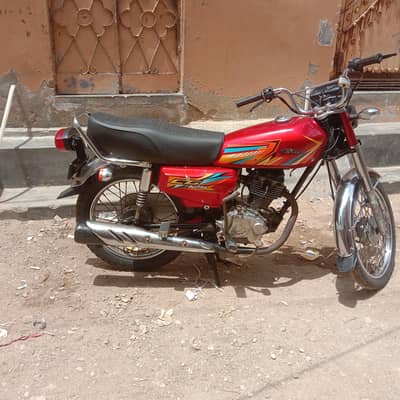 Honda 125 model 2004 Karachi num