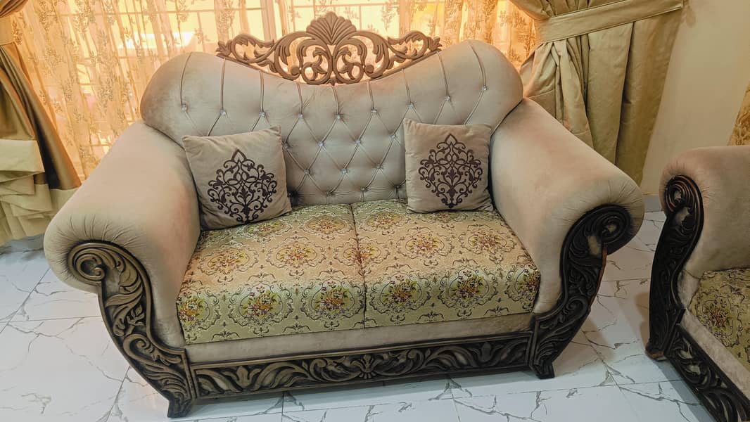 Sofa set with table 1
