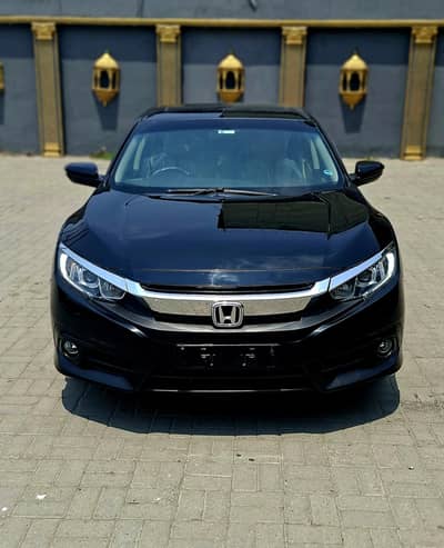 Honda Civic VTi Oriel Prosmatec 2018 UG red meter