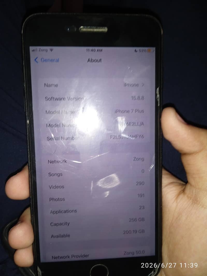 Apple iPhone 7 Plus 3