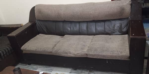 Five seater sofa set sale reasonable price