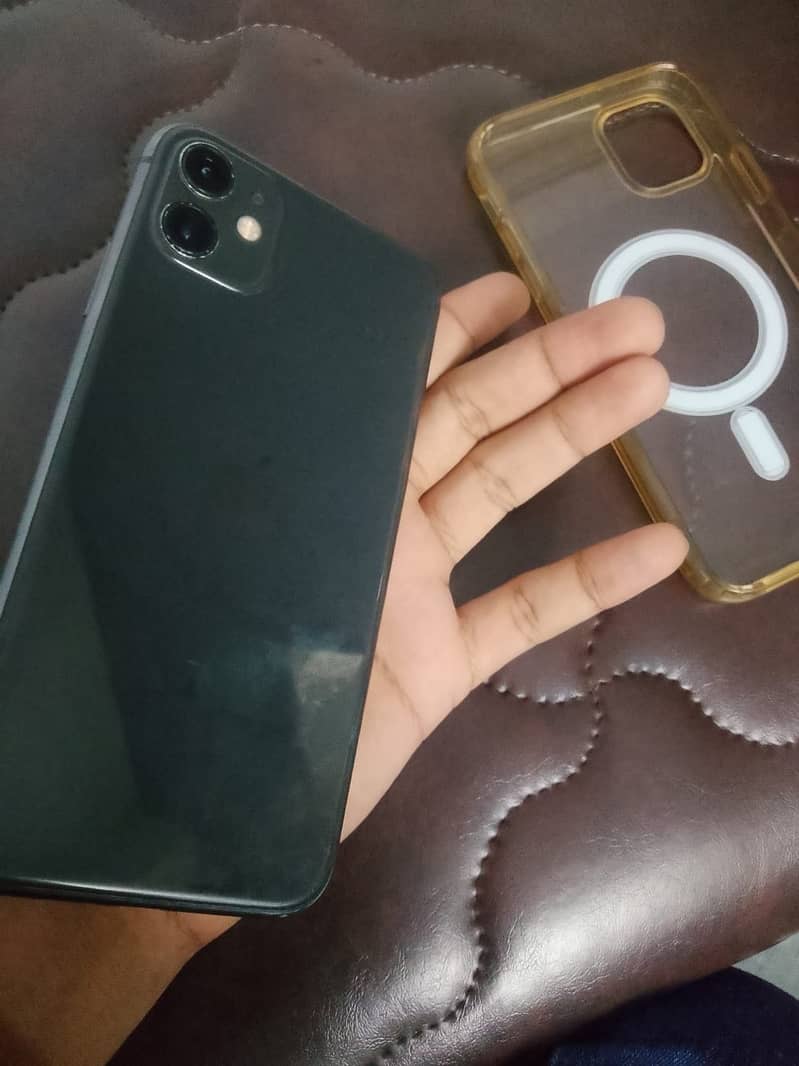 Apple iPhone 11 0