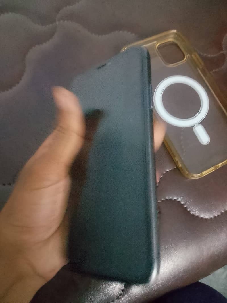 Apple iPhone 11 1