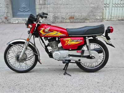 Honda 125 model 2020/2021 Lahore number