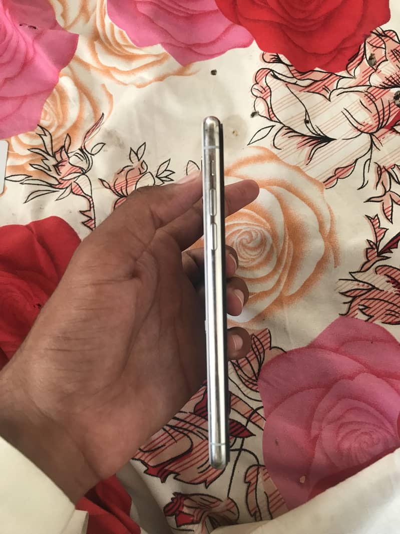 Apple iPhone X 2