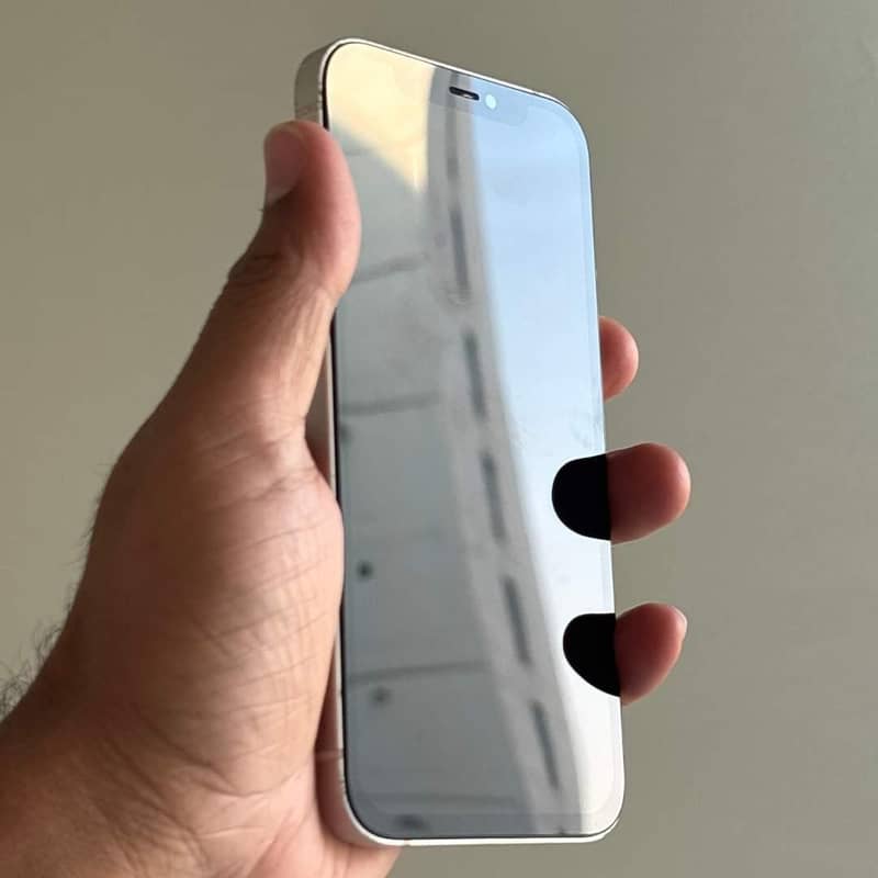 Apple iPhone 12 5
