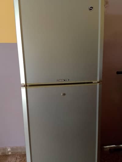 PEL Refrigerator in used for sell