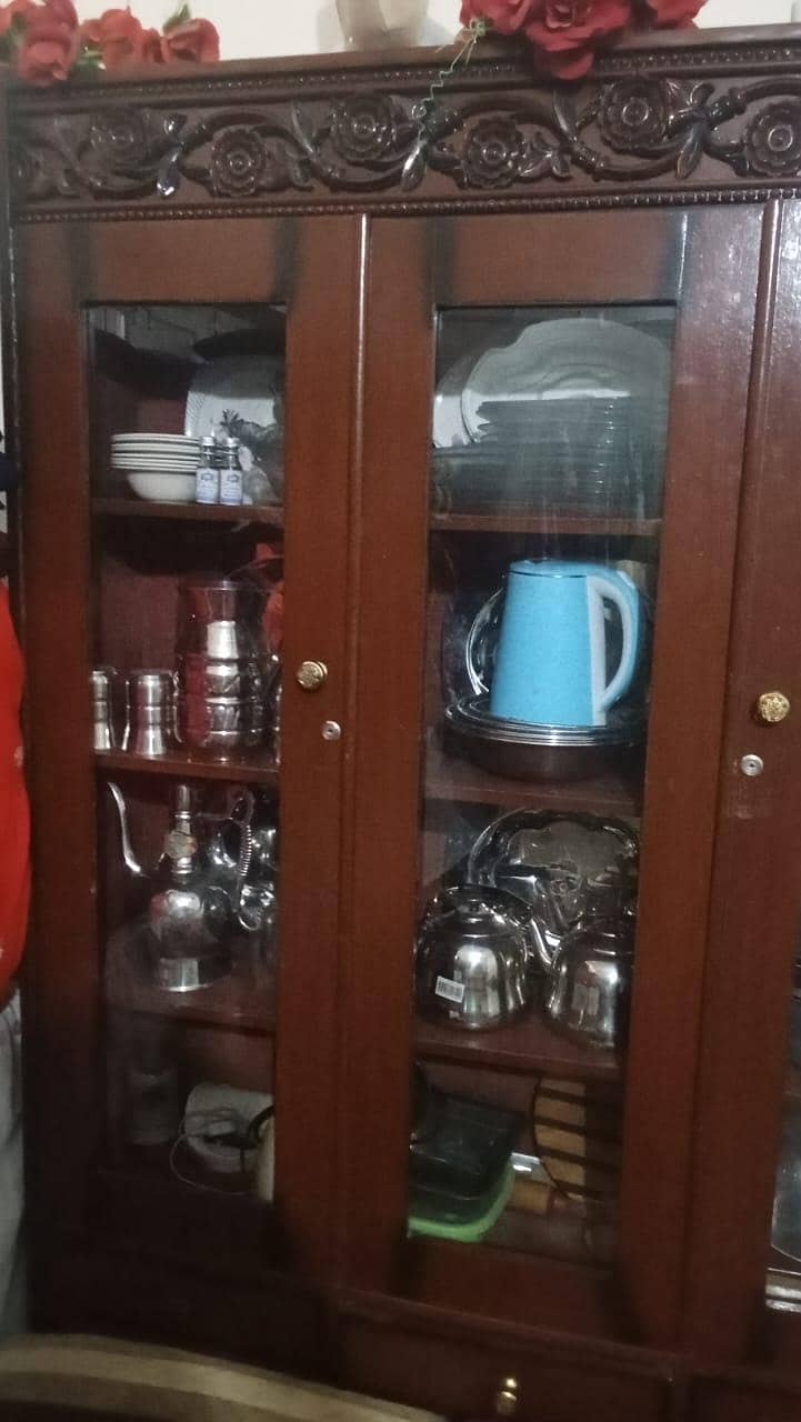 showcase good condition 0