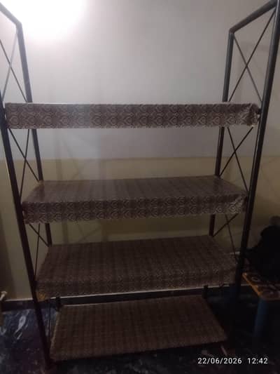 4 step metal Rack