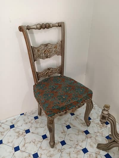 6 piss dico paint glass dining table with 6 chairs for sale
