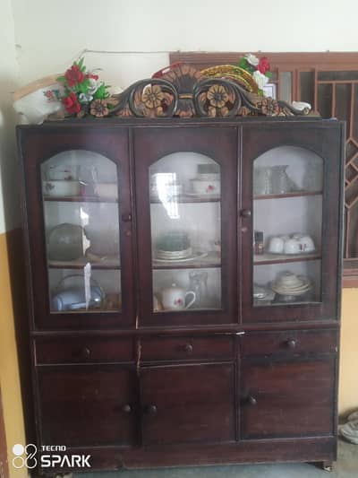 Wooden Kitchen Cabinet / Bartan Wali Almari – Good Condition