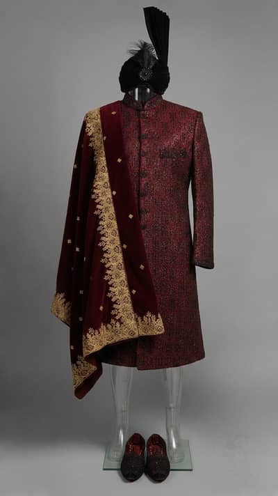 Wedding Dress for men (Sherwani for sale) untuch due to size issue