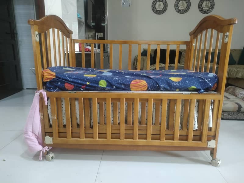 baby cot 1