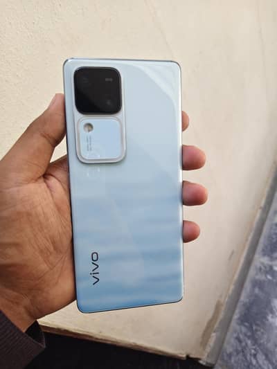 Vivo v30 full box 10month warranty 10/10 12/256gb