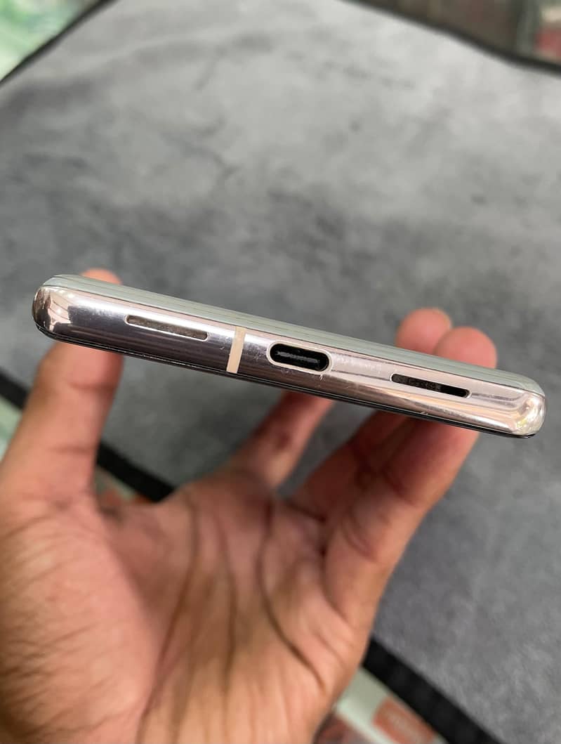 Google Pixel 7 Pro 4