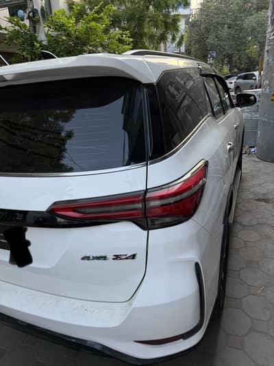 Toyota Fortuner 03136515951