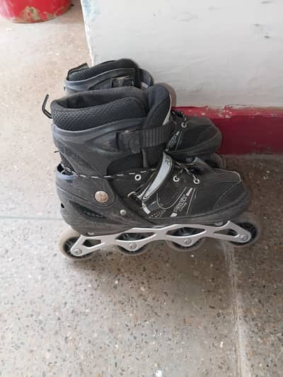 Skate shoes