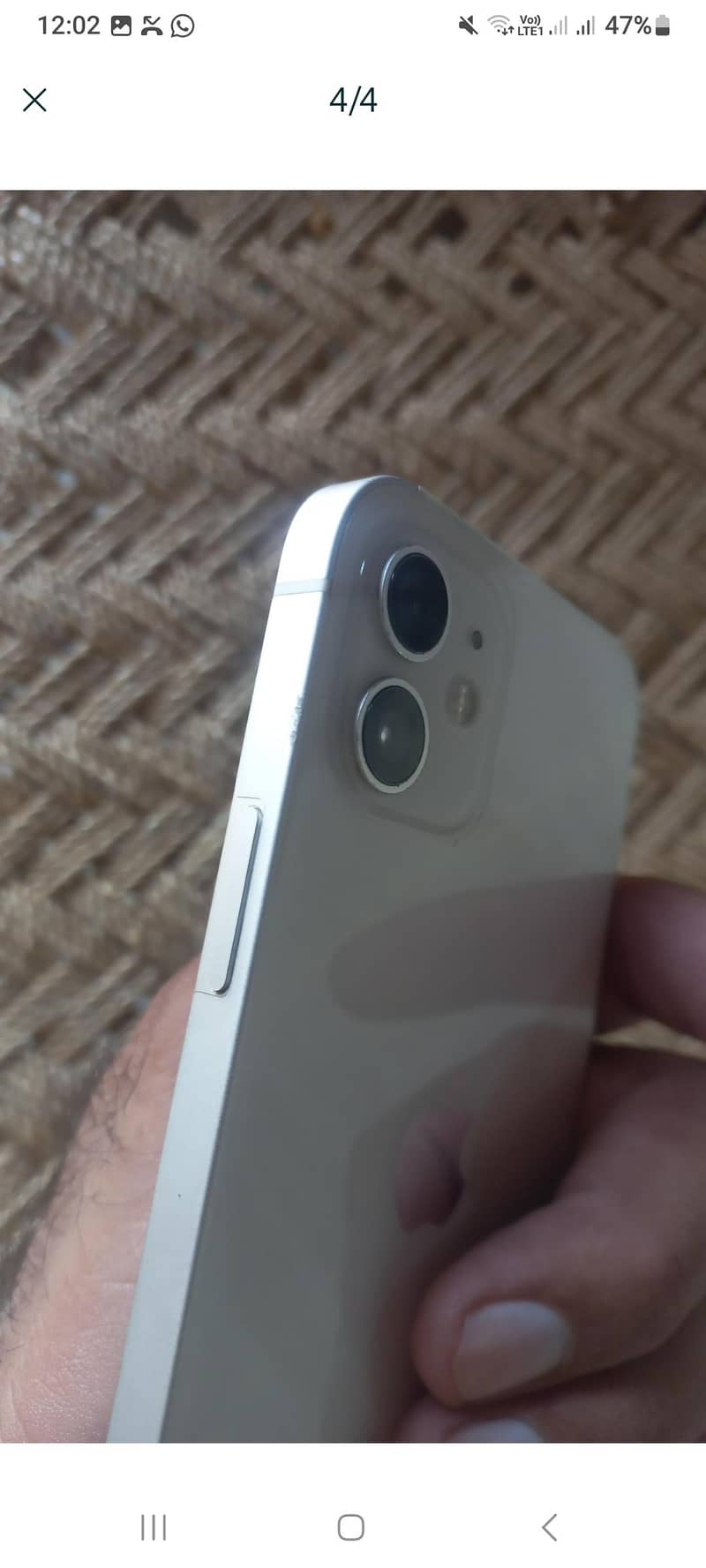 Apple iPhone 12 3