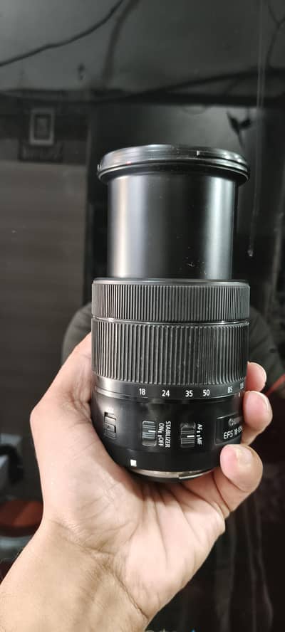 Canon 18-135 USM Lenz