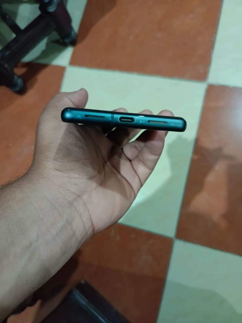 Google Pixel 7 4