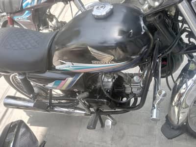 Honda 100 for sale zabardast condition aik rupy ka kam nahihaii