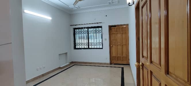 Beautiful House Available For Rent In F-11/3