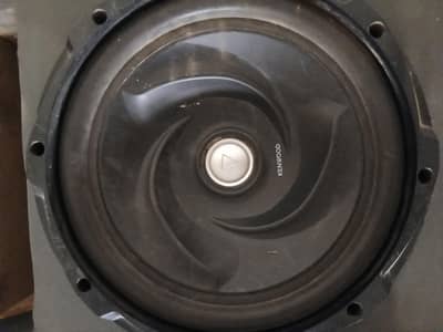 CAR AMPLIFIER + WOOFER + 2 PIONEER SPEAKERS.