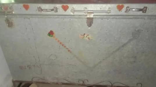 Peti for sale 5 fit in good condition