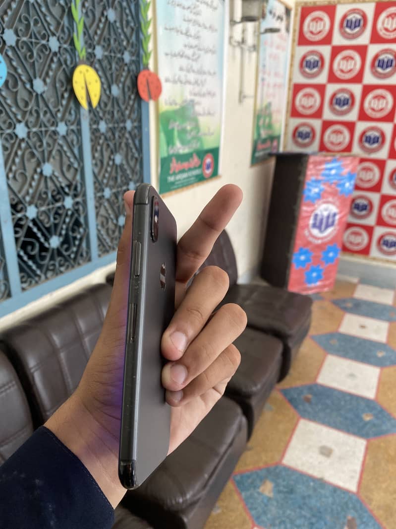 iPhone X 0
