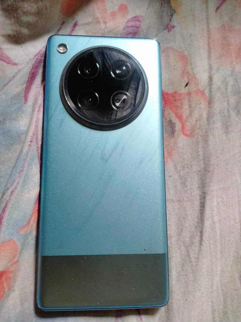 Infinix Zero 40 3